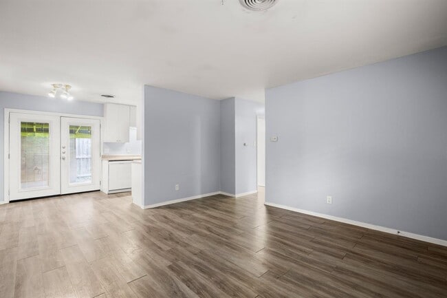 Building Photo - 2021 Wheless Ln