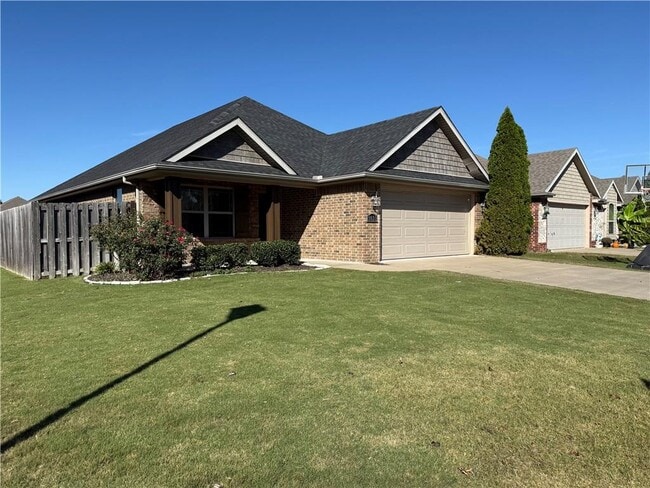 Building Photo - 3031 N Bentley Ridge