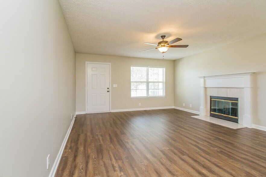 Building Photo - 1244 St Andrews Dr