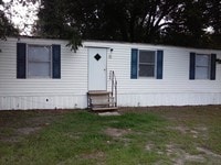 Building Photo - 5909 Cedar Dr