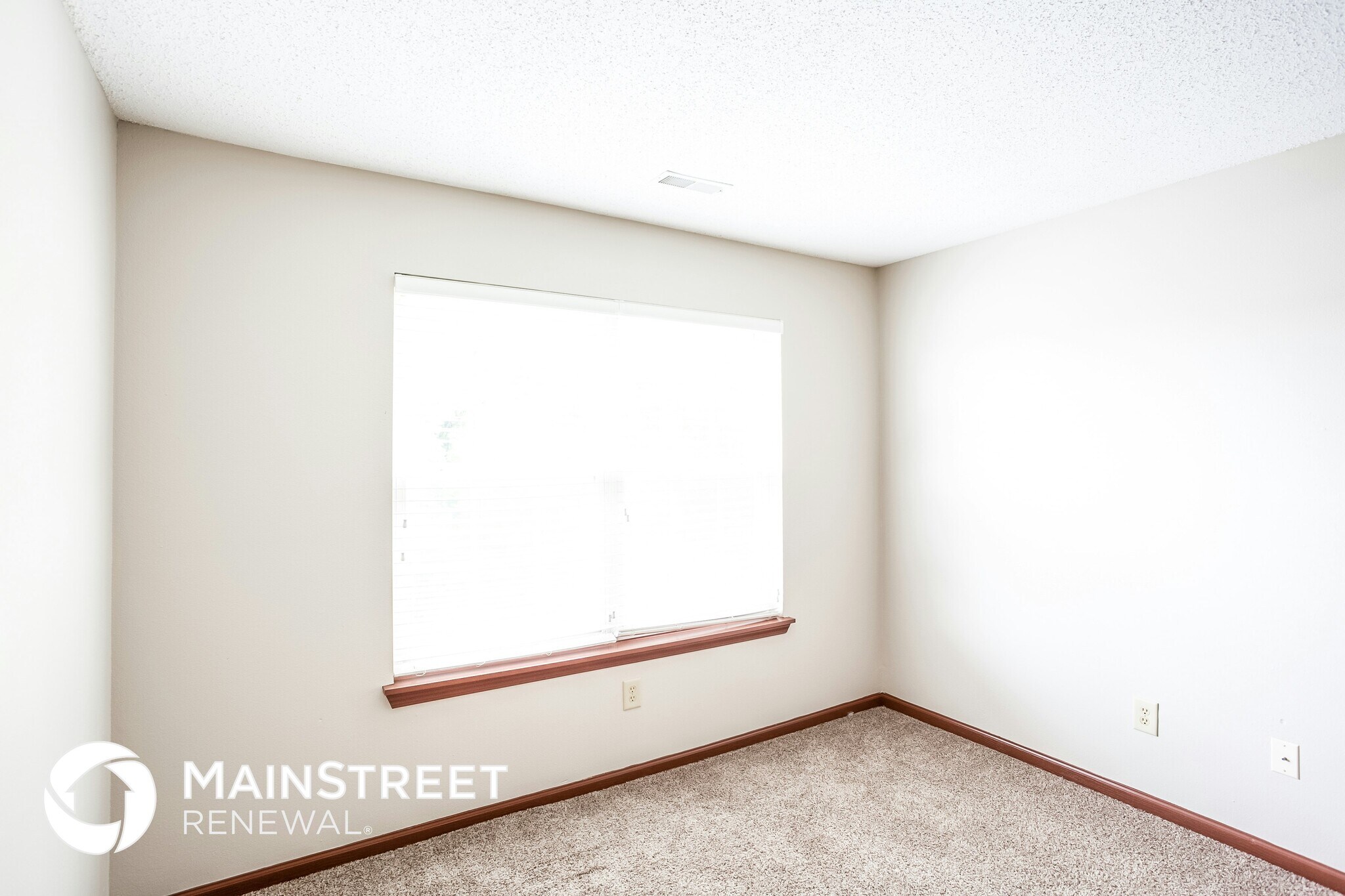 Building Photo - 8930 Lighthorse Dr