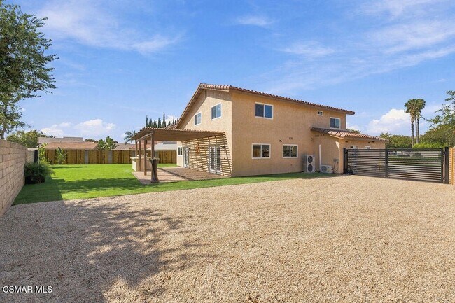 Building Photo - 5769 Nutwood Cir