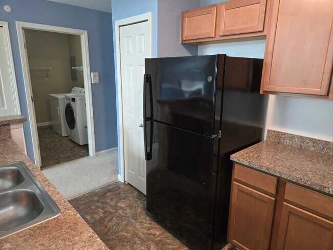 Building Photo - 29949 Fox Run Cir