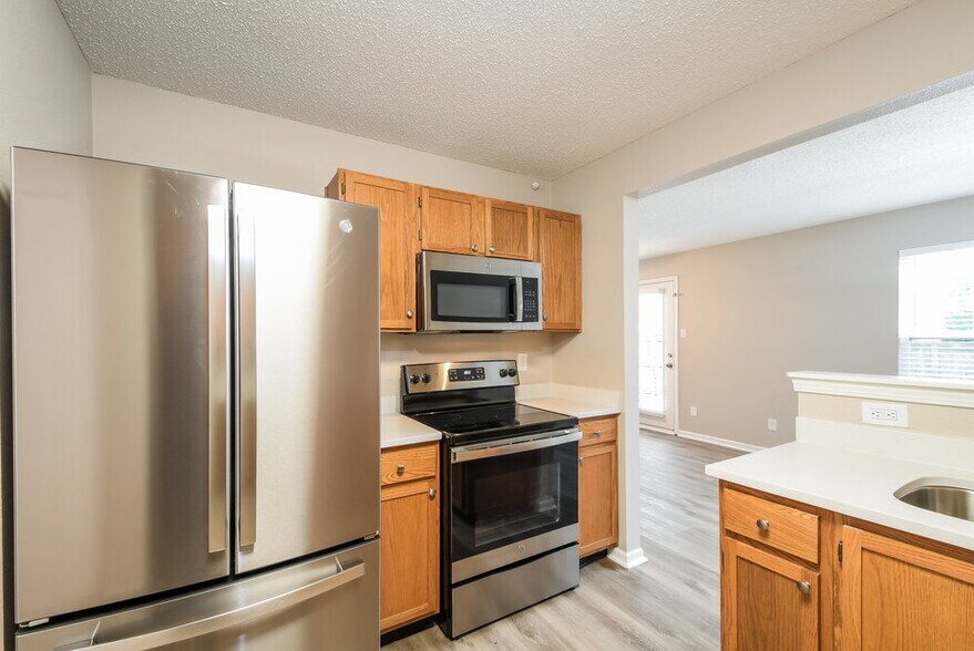 Building Photo - 16753 Aulton Dr