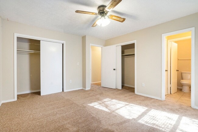 Building Photo - 3 Bedroom 2 Bath Home