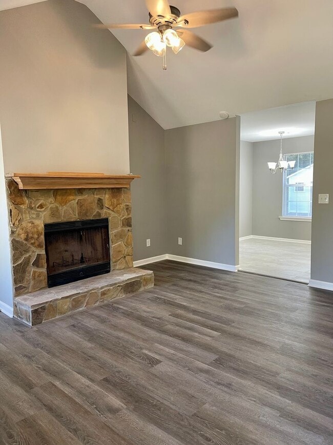 Building Photo - Beautiful 3 bedroom home in Hampton