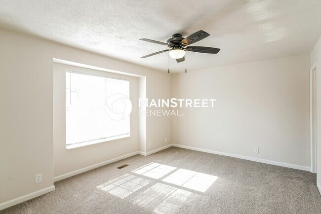 Building Photo - 3 Bedroom Pet-Friendly Home in Madison, TN with Main Street Renewal