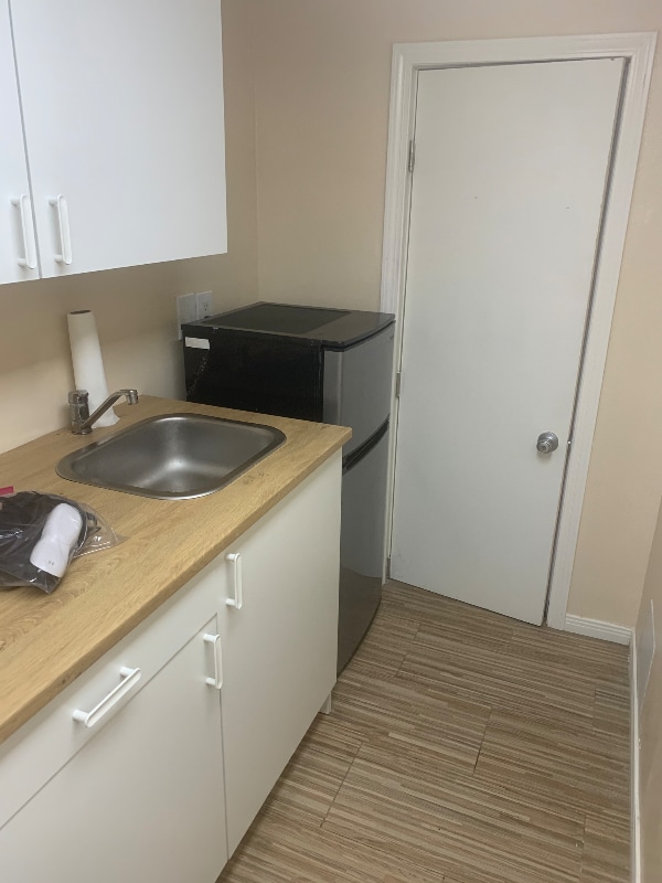 Building Photo - 2817 S Center St