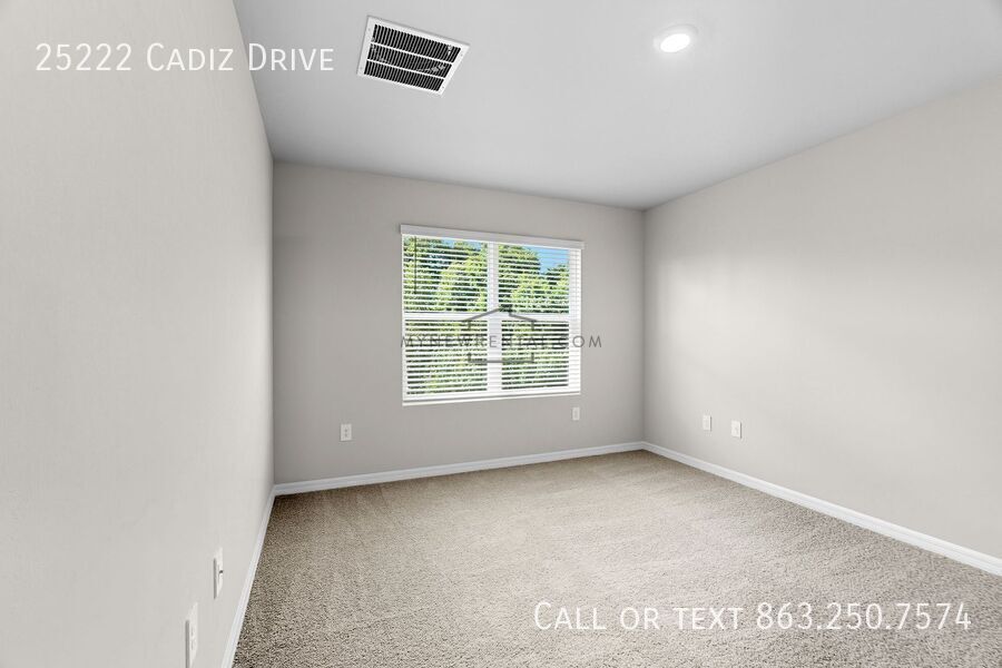 Building Photo - 25222 Cadiz Dr