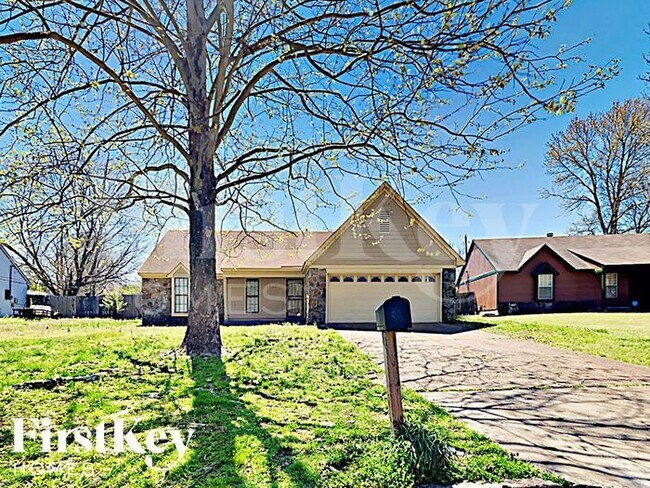 Primary Photo - 5961 Wedgewood Cove