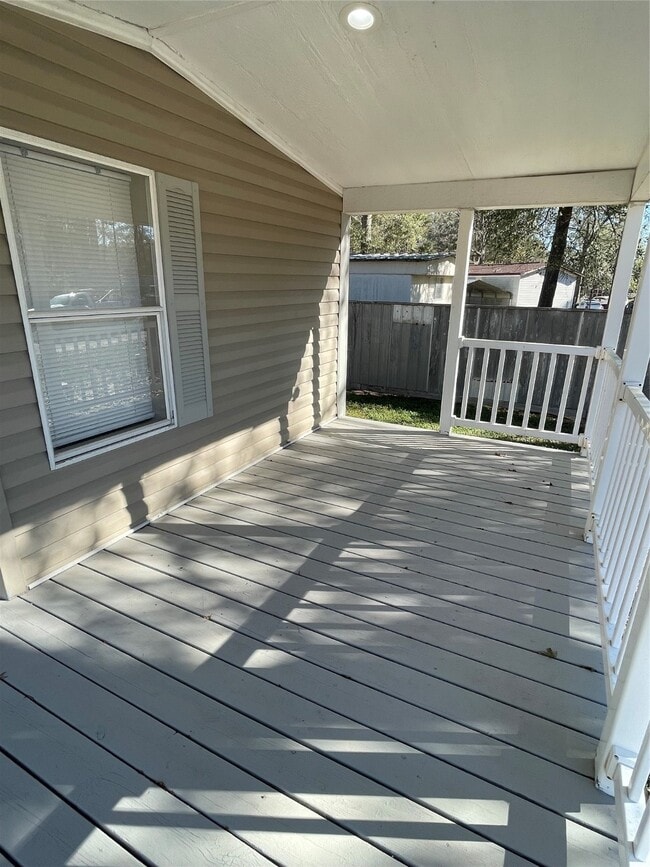 Building Photo - 17881 William Ln