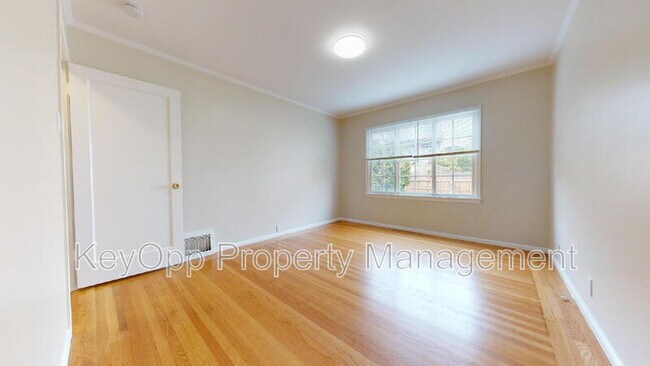 Building Photo - 1782 35th Ave