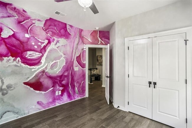 Building Photo - 2090 Emmet Pk Ln