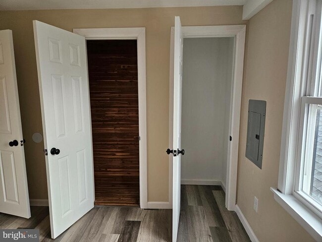 Building Photo - 14 West Ave