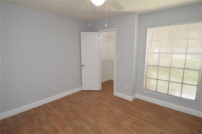 Building Photo - 8722 Mallard Reserve Dr