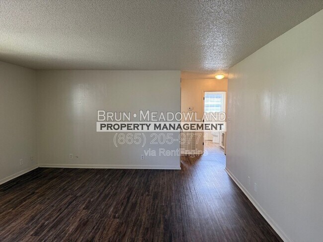 Building Photo - 3719 Mooers St