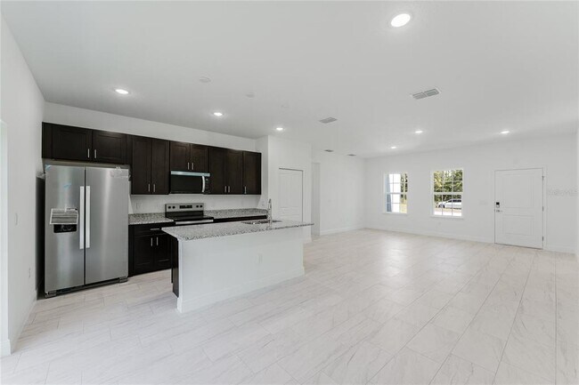 Building Photo - 627 W Glenhaven Dr