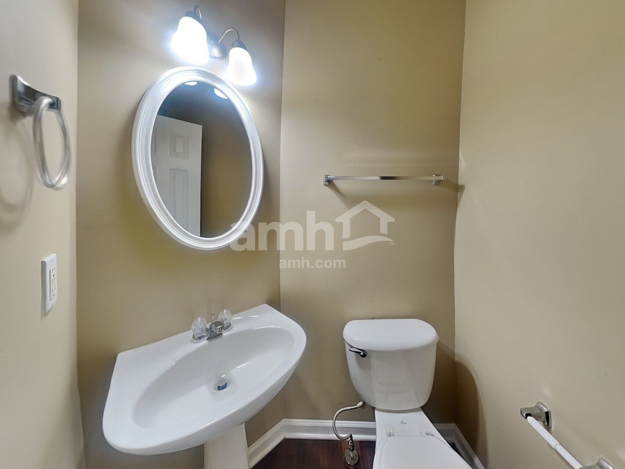 Building Photo - 3695 Moor Pointe Dr