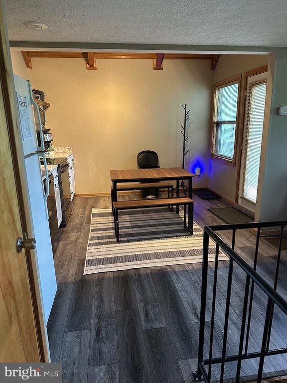 Building Photo - 346 Spitz Ln