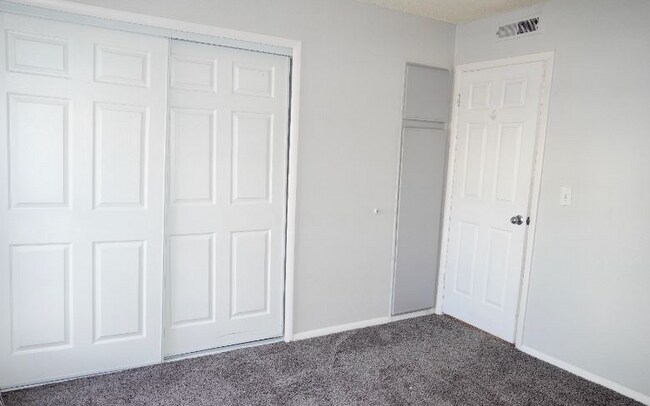 Building Photo - 3485 Rebecca Ln