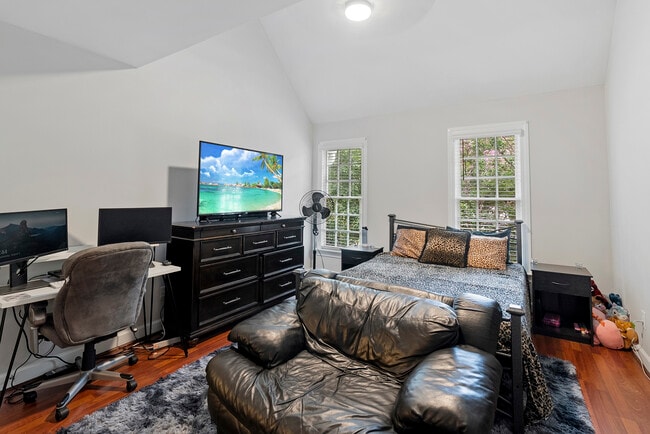 Building Photo - 8313 Bellingham Cir