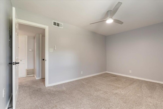 Building Photo - 1703 Coronado Hills Dr