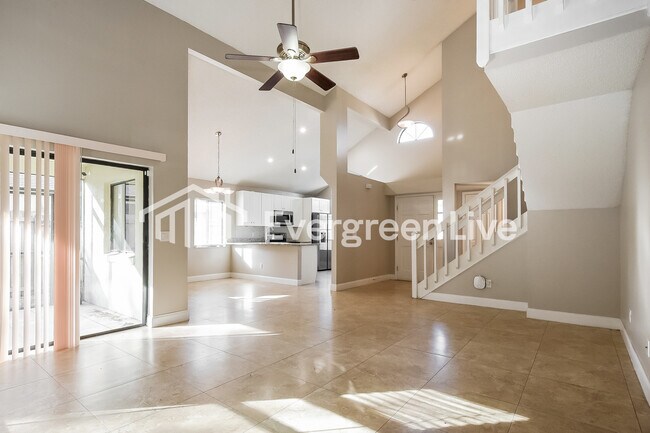 Building Photo - 373 River Chase Dr