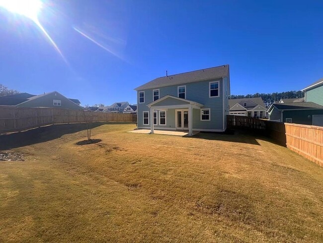 Building Photo - 1105 Cortland Vly