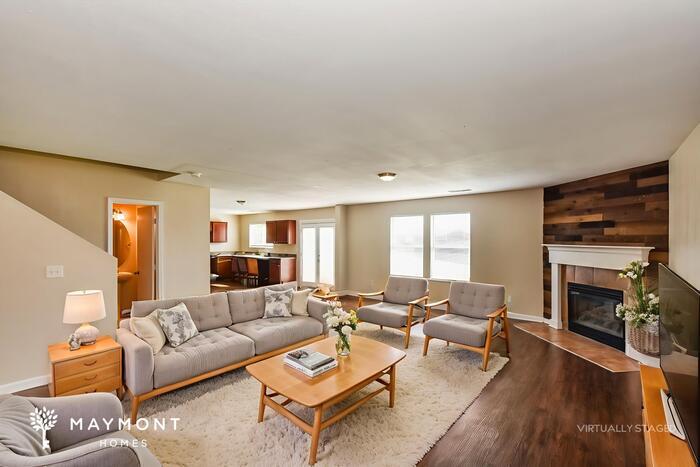 Building Photo - 124 Fire Fly Ln