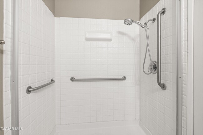 Building Photo - 2328 Archwood Ln