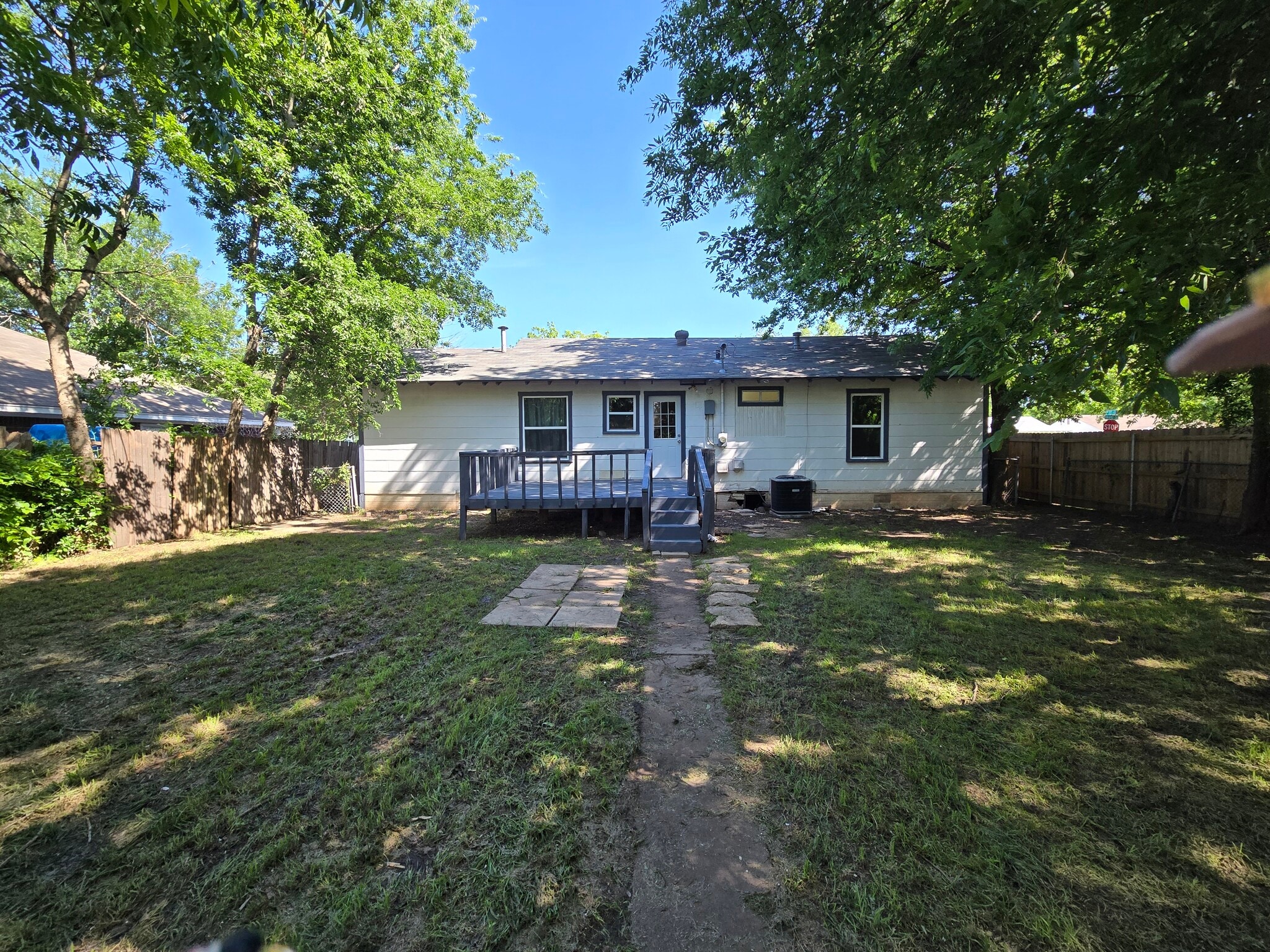 Building Photo - 3021 Wenz Ave