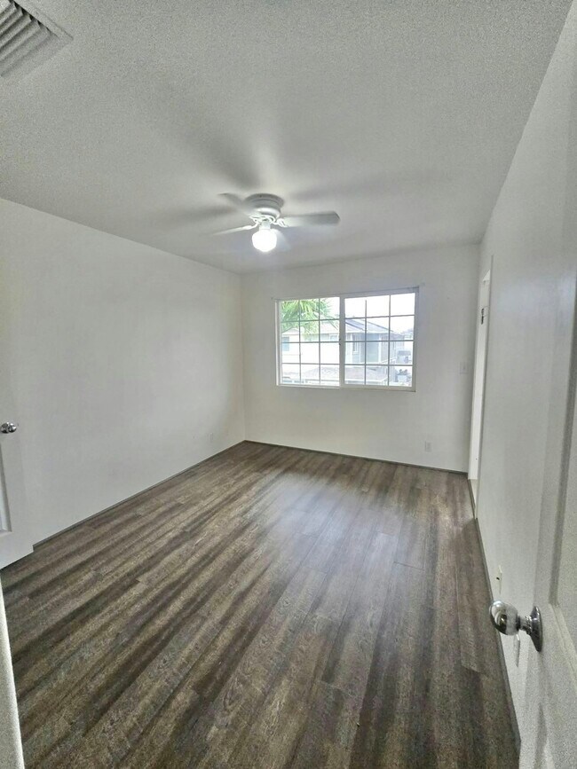 Building Photo - 91-1033-1033 Kanela St