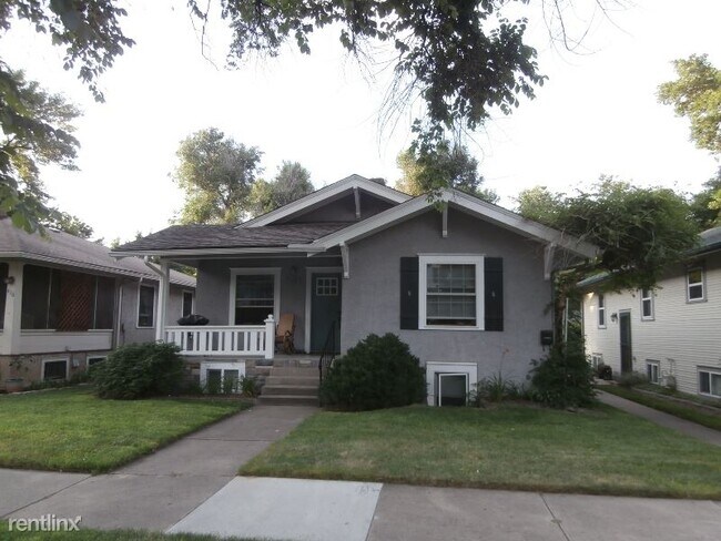 Primary Photo - 2 br, 1 bath Apartment - 420 E Elizabeth St
