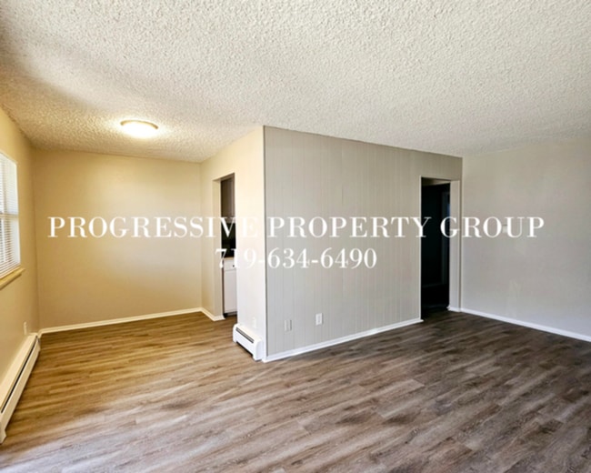 Building Photo - Beautifully Renovated 1-Bed, 1-Bath Apartm...