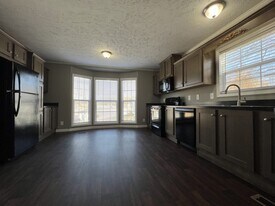 Building Photo - 41 Water Oak Ct