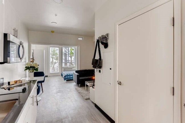 Floorplan - 4252 Crenshaw