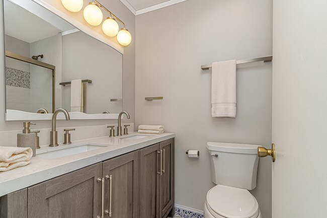 Building Photo - 37 Calabash Dr