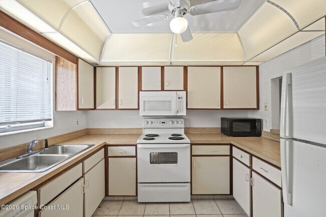 Building Photo - 3799 S Banana River Blvd