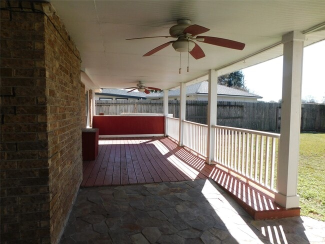 Building Photo - 2502 Stephens Grant Dr