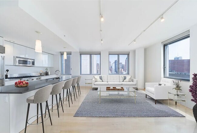 Building Photo - Forte Select at Mercedes House