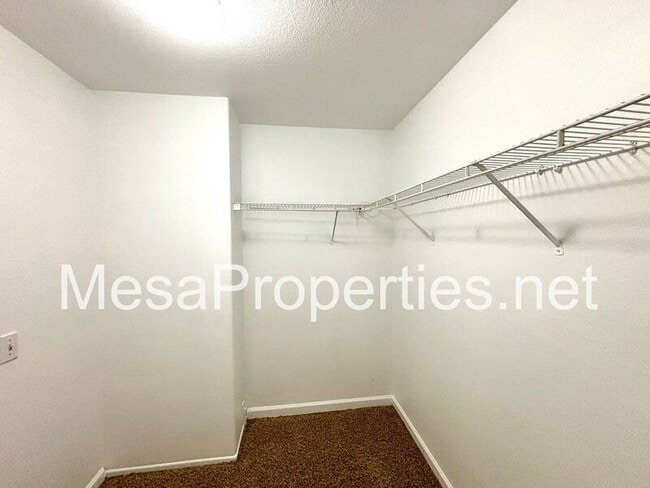 Building Photo - 13720 Thrush Ct