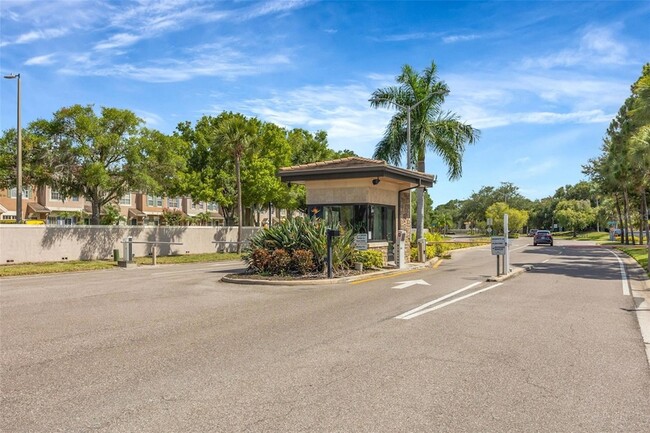 Building Photo - 6127 Bayside Key Dr
