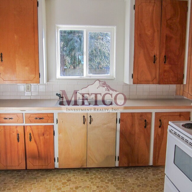 Building Photo - Nice 2 bedroom home in Springfield