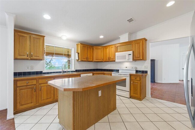 Building Photo - 18351 Ranch to Market Rd 150