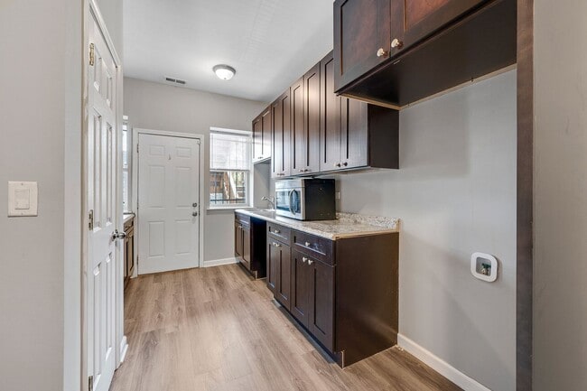 Building Photo - 4143 S Michigan Ave