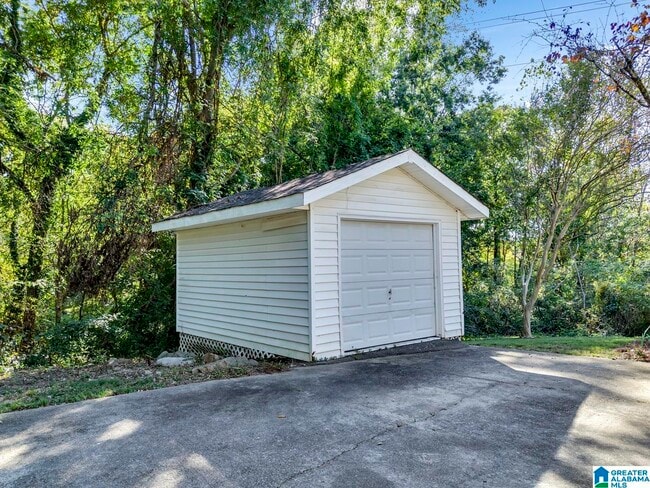 Building Photo - 2516 Ridgewood Rd