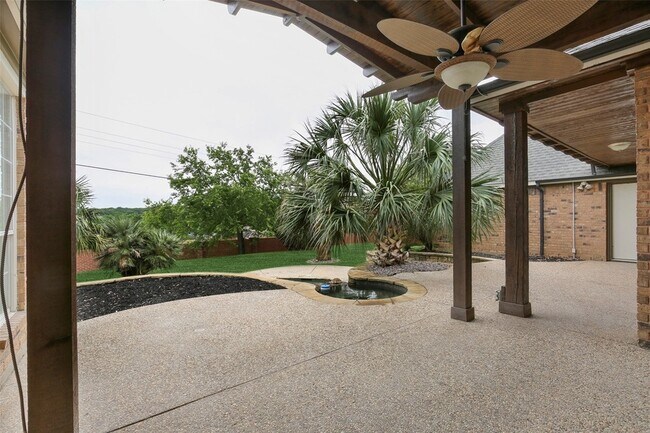 Building Photo - 545 Oak Hill Dr
