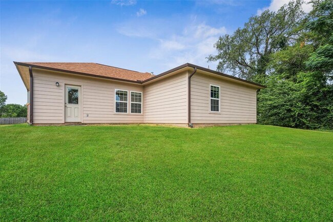 Building Photo - 14107 Overstreet Dr