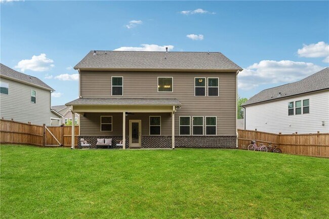 Building Photo - 2091 Landsburg Wy