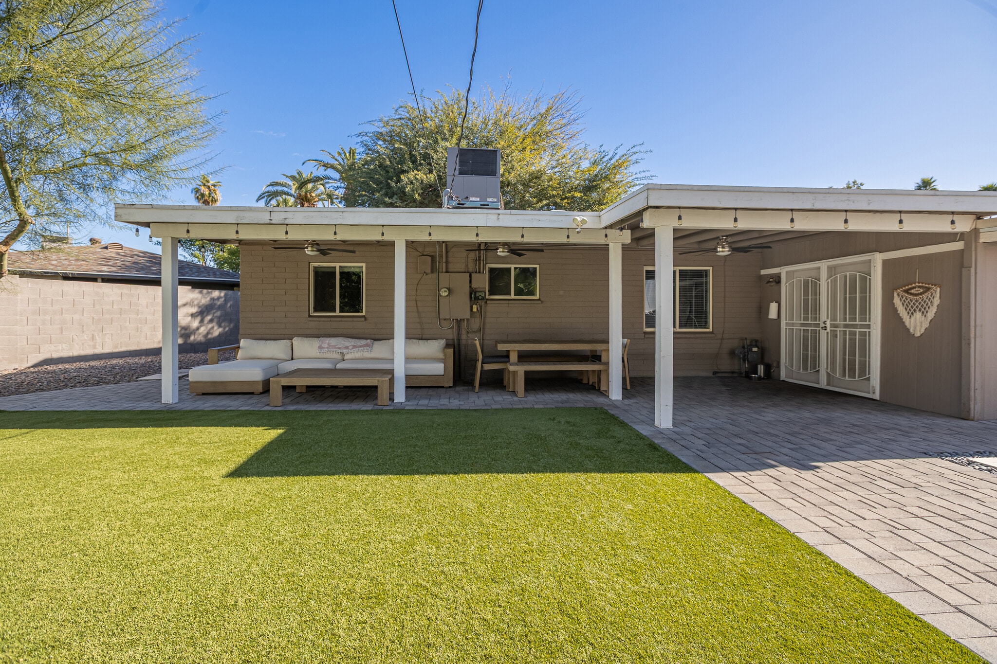 Building Photo - 6136 N 9th St